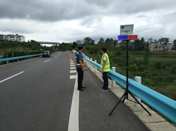 肇庆高速公路钢护栏