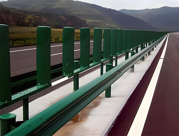 肇庆三波护栏板在高速公路的应用